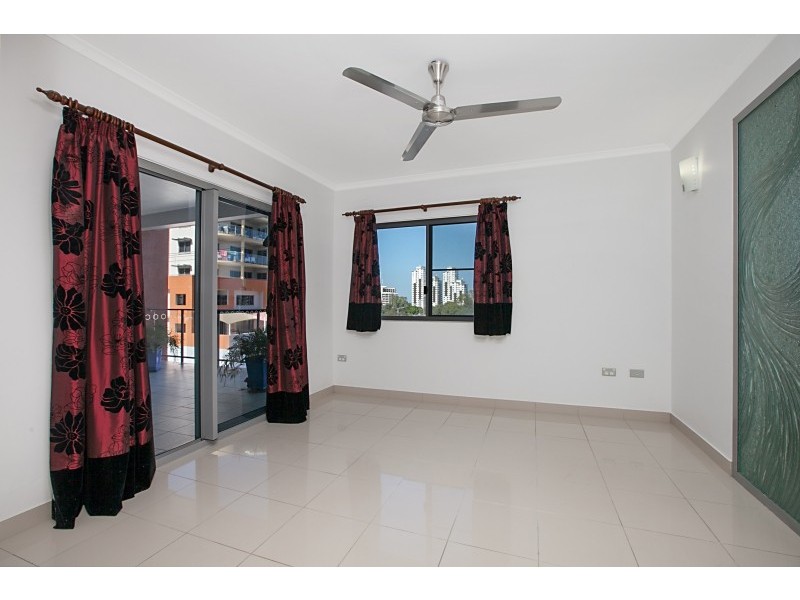 9/107 Woods Street, Darwin NT 0800
