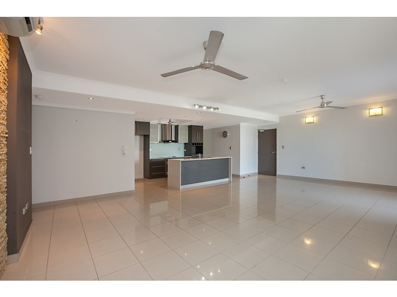9/107 Woods Street, Darwin NT 0800