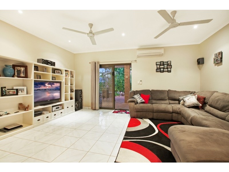 2/18 Carnoustie Circuit, Marrara NT 0812