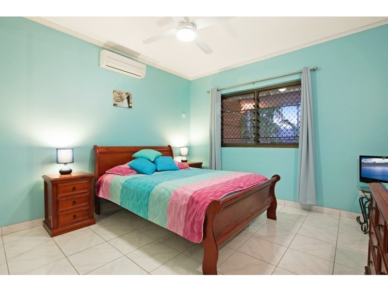 2/18 Carnoustie Circuit, Marrara NT 0812