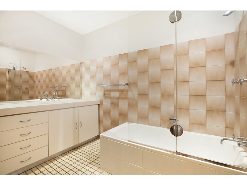 2/49 Rosewood Crescent, Leanyer NT 0812