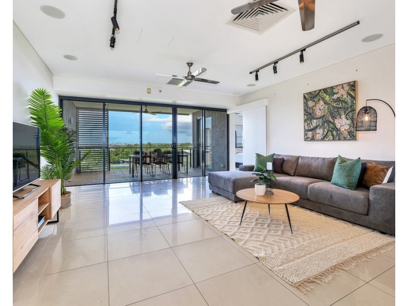 332/19 Kitchener Drive, Darwin City NT 0800