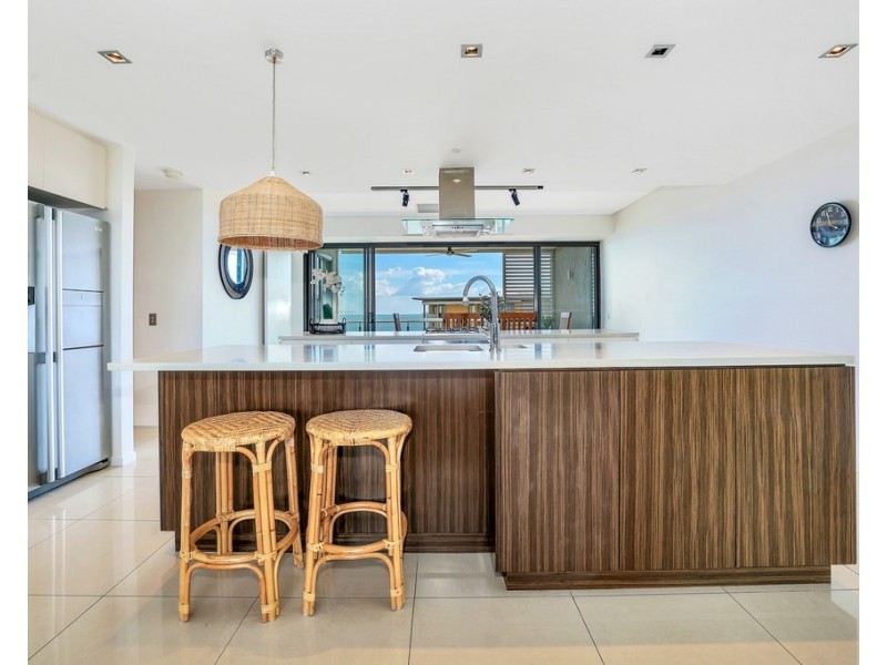 332/19 Kitchener Drive, Darwin City NT 0800
