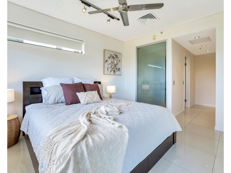 332/19 Kitchener Drive, Darwin City NT 0800