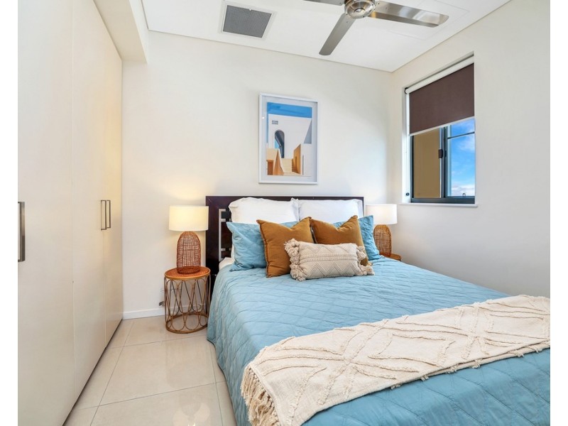 332/19 Kitchener Drive, Darwin City NT 0800