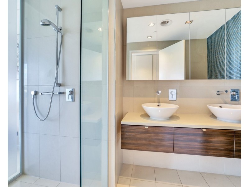 332/19 Kitchener Drive, Darwin City NT 0800