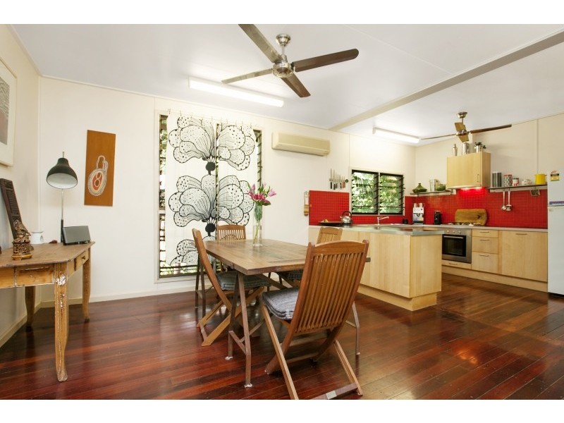 5 Daniels Street, Ludmilla NT 0820