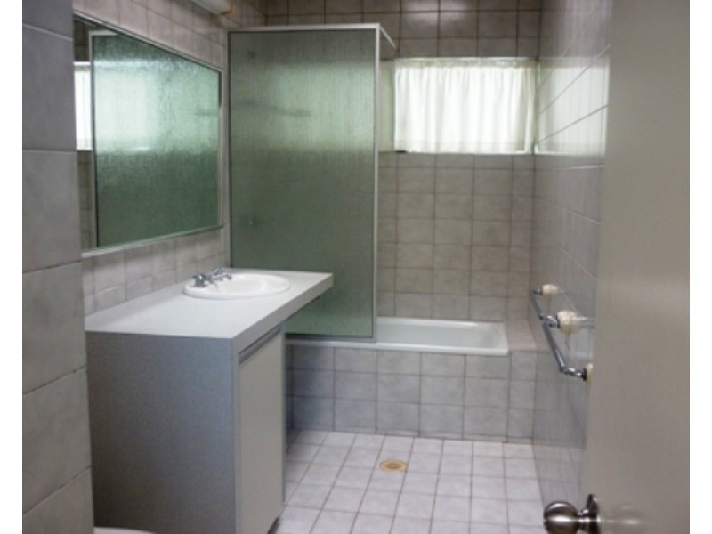 3 Birkdale Court, Northlakes NT 0812