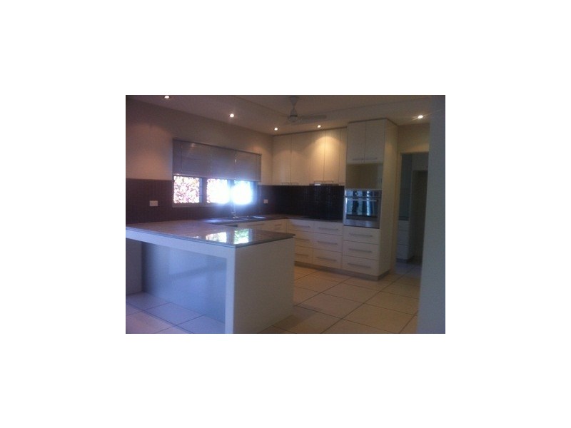 13/125 Dickward Drive, Coconut Grove NT 0810