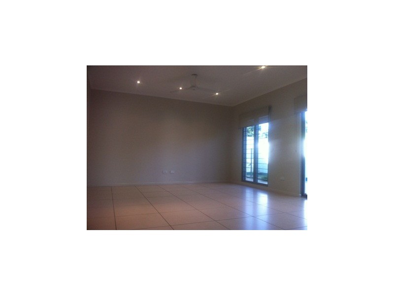 13/125 Dickward Drive, Coconut Grove NT 0810