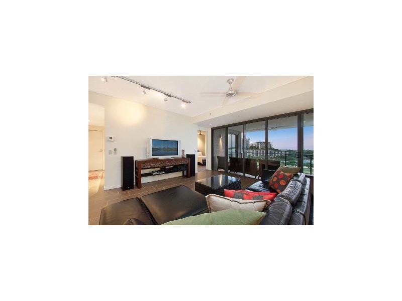 320/19 Kitchener Drive, Darwin NT 0800