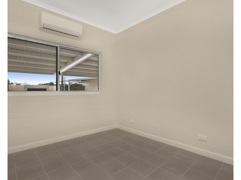 2 Bedroom 89 and 100 Farrar Boulevard, Farrar NT 0830