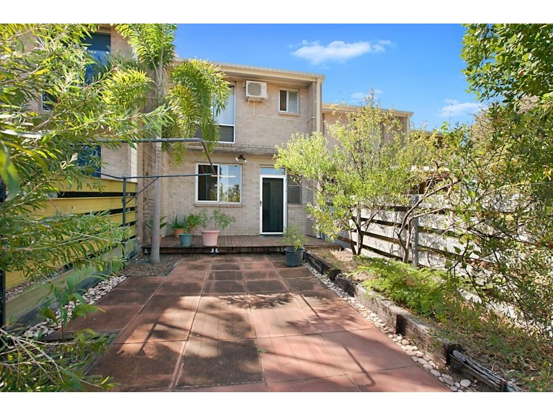 3/2 Easther Crescent, Coconut Grove NT 0810
