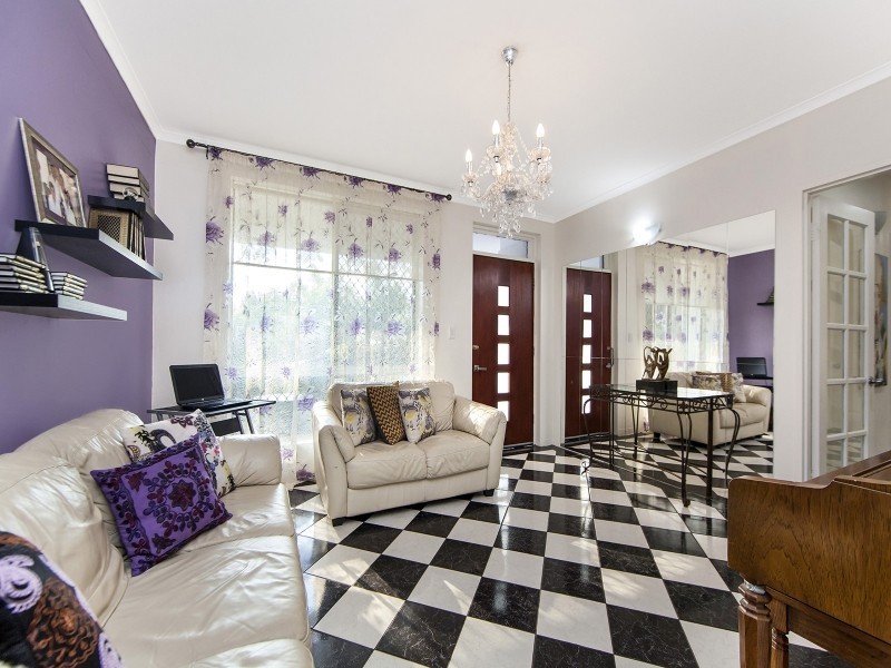 4 Samson Court, Malak NT 0812