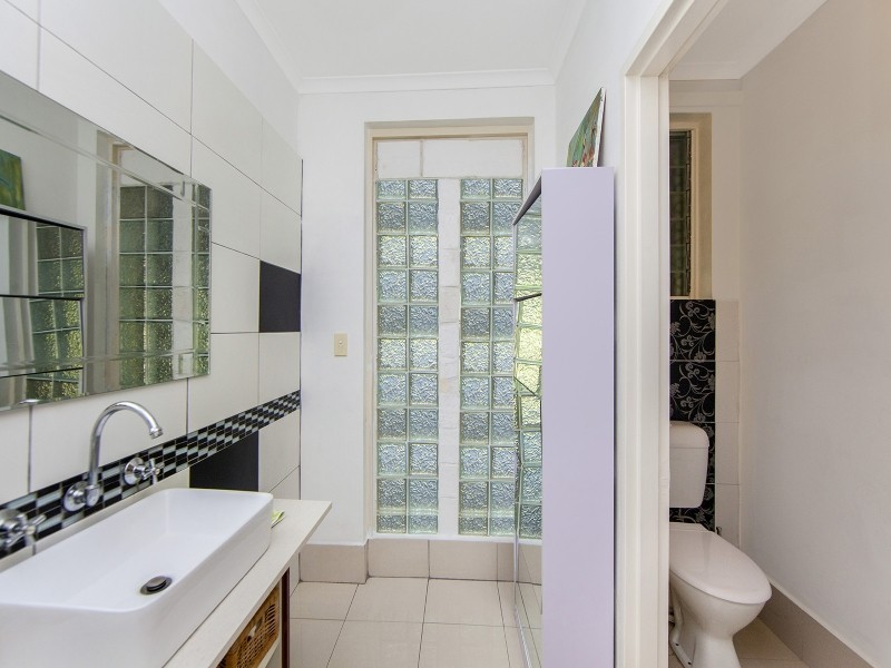 4 Samson Court, Malak NT 0812