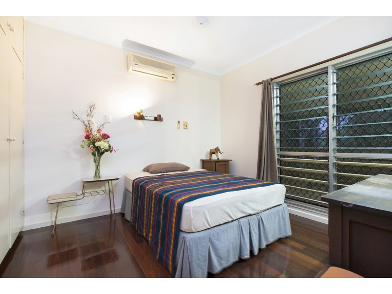 25 Lanyon Terrace, Moil NT 0810