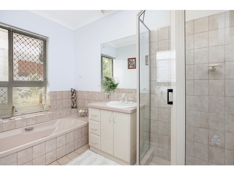 18 Lakes Crescent, Marrara NT 0812