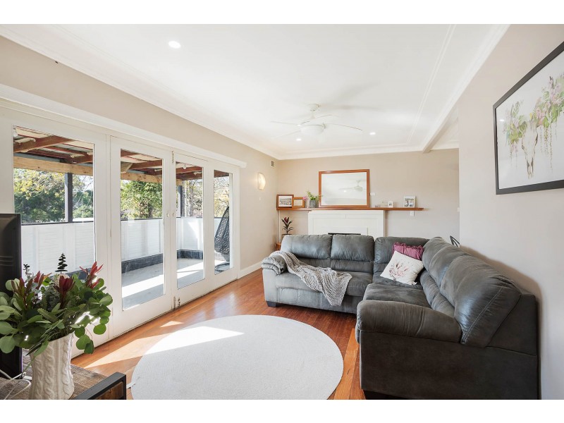 6 Stevenson St, Bega NSW 2550