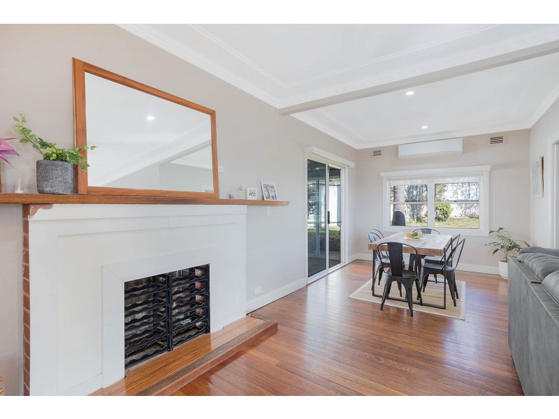 6 Stevenson St, Bega NSW 2550