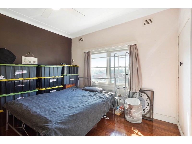 6 Stevenson St, Bega NSW 2550