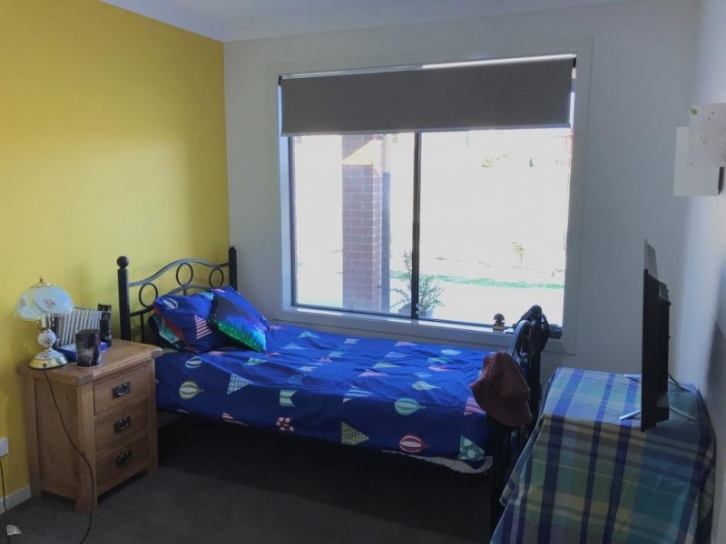 50 Glen Mia Dr, Bega NSW 2550
