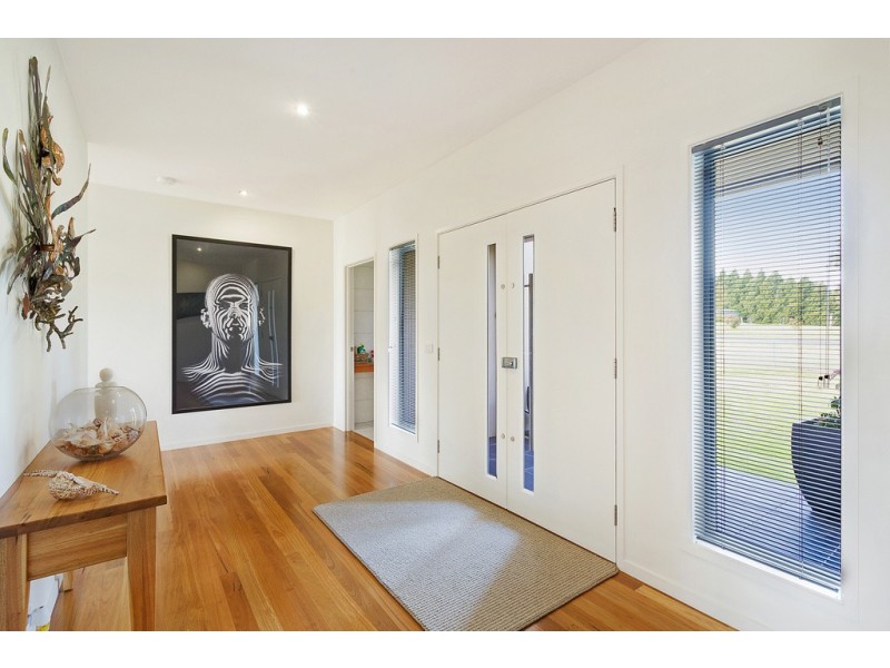 21 Corridgeree Rd, Bega NSW 2550