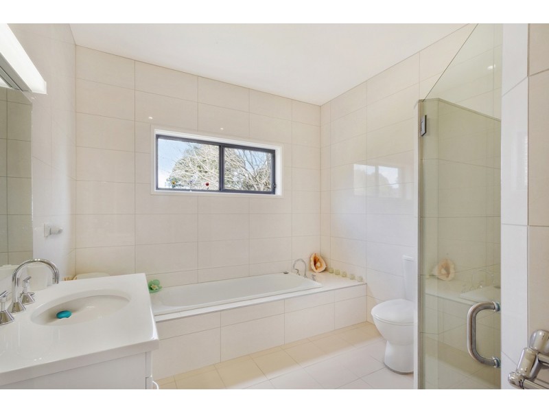 21 Corridgeree Rd, Bega NSW 2550