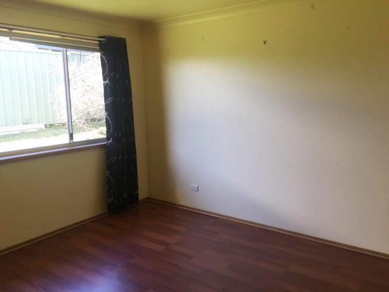14 Laws Drive, Bega NSW 2550