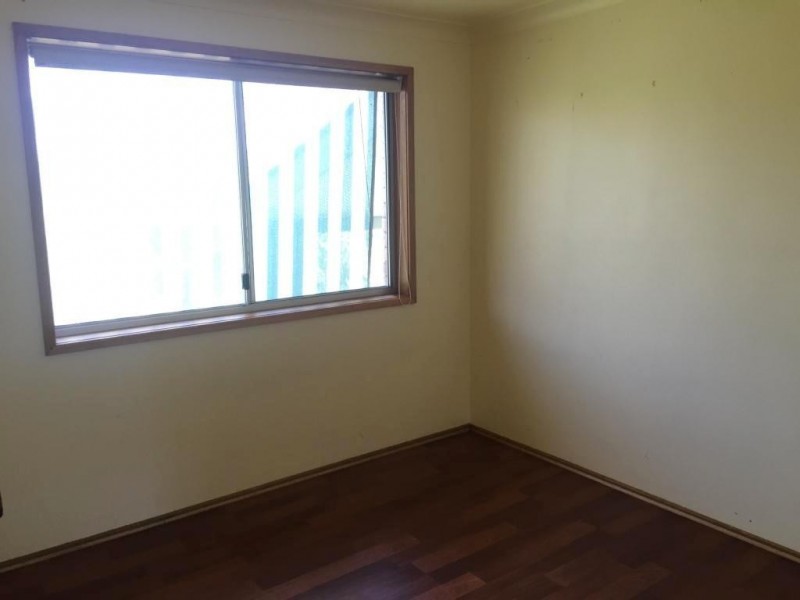 14 Laws Drive, Bega NSW 2550