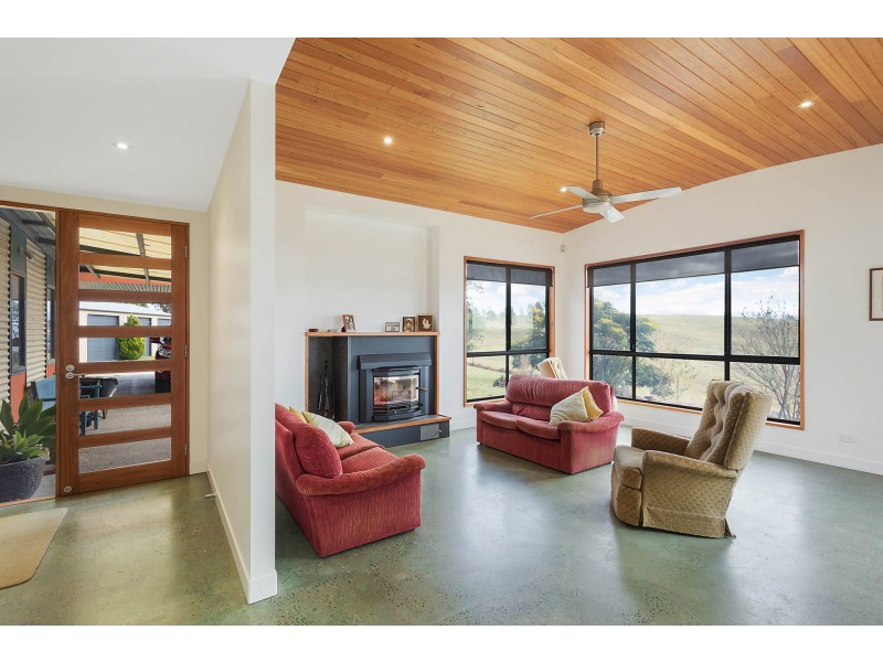 252 Kemps Lane, Kameruka NSW 2550