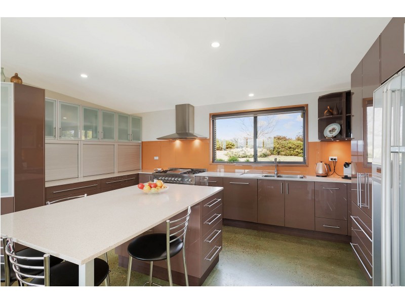 252 Kemps Lane, Kameruka NSW 2550