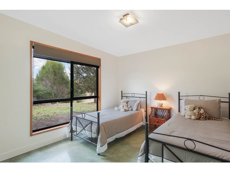 252 Kemps Lane, Kameruka NSW 2550