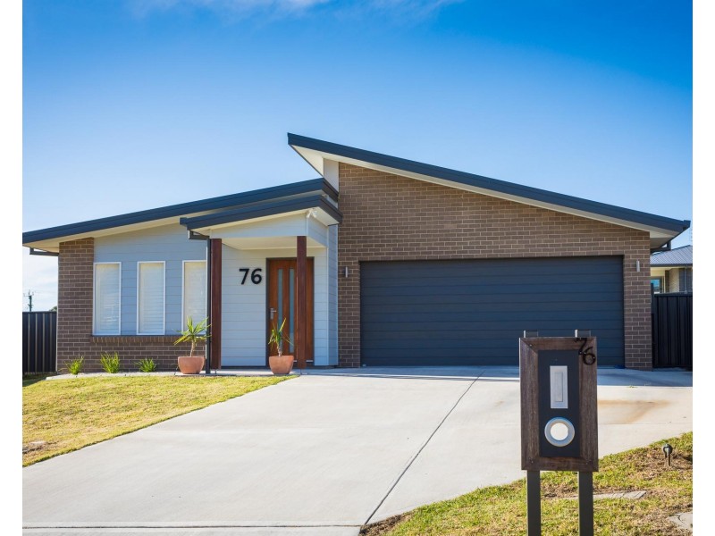 76 Glen Mia Drive, Bega NSW 2550