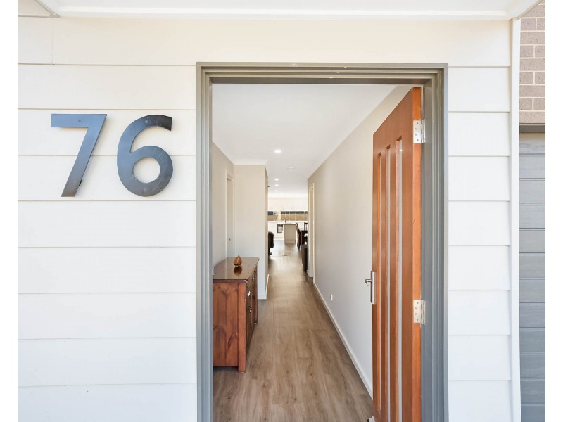 76 Glen Mia Drive, Bega NSW 2550