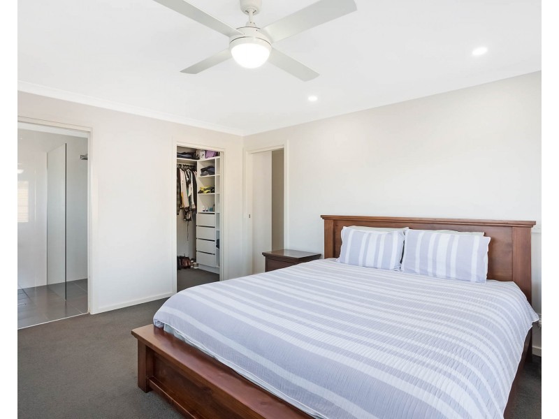 76 Glen Mia Drive, Bega NSW 2550