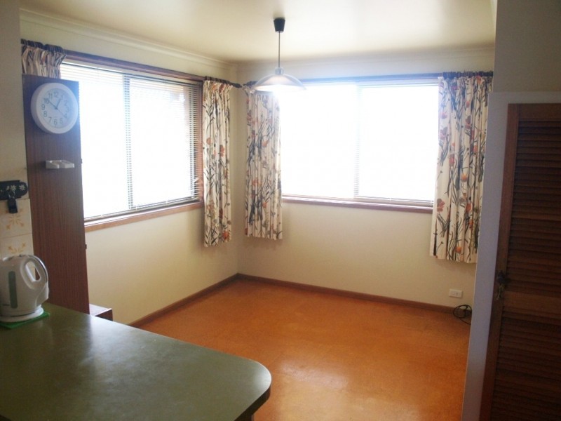 80 Lynjohn Drive, Bega NSW 2550