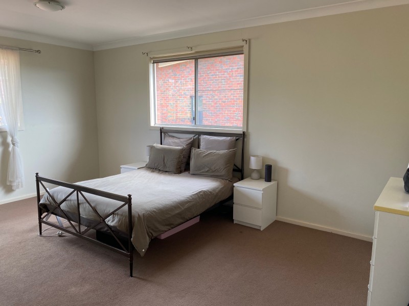 27 Tathra Rd, Bega NSW 2550