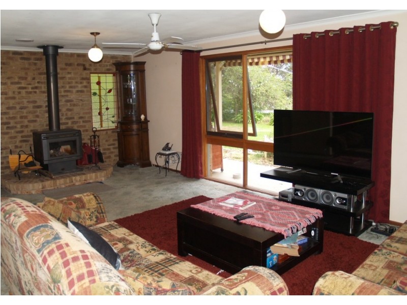 212 Blackrange Rd, Bega NSW 2550