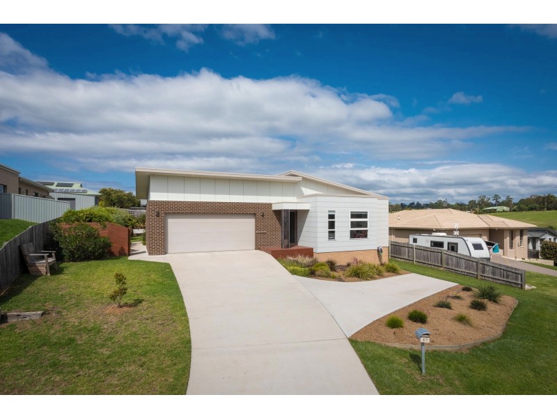 57 Glen Mia Drive, Bega NSW 2550