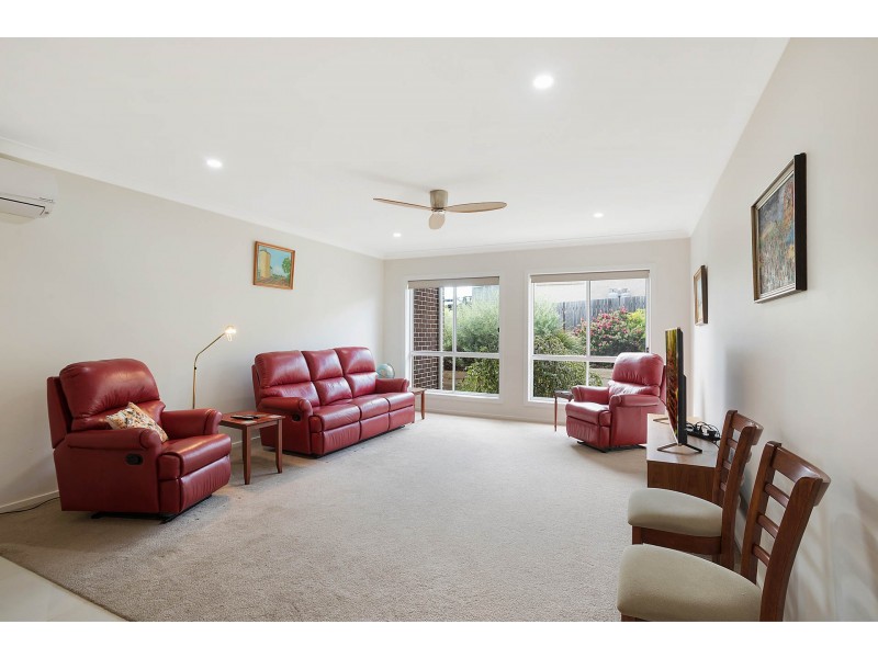 57 Glen Mia Drive, Bega NSW 2550