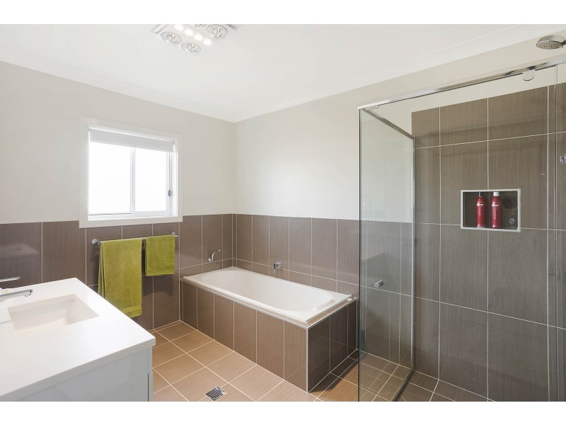 57 Glen Mia Drive, Bega NSW 2550