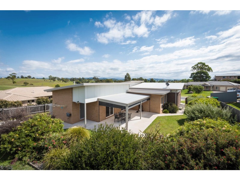57 Glen Mia Drive, Bega NSW 2550