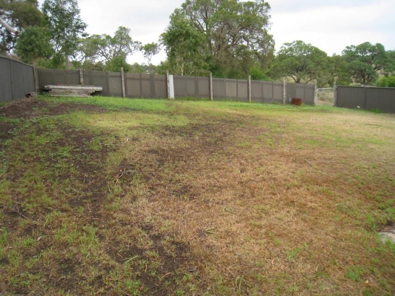 11 Glebe Ave, Bega NSW 2550