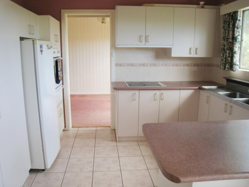 66 Parrabell St, Bega NSW 2550