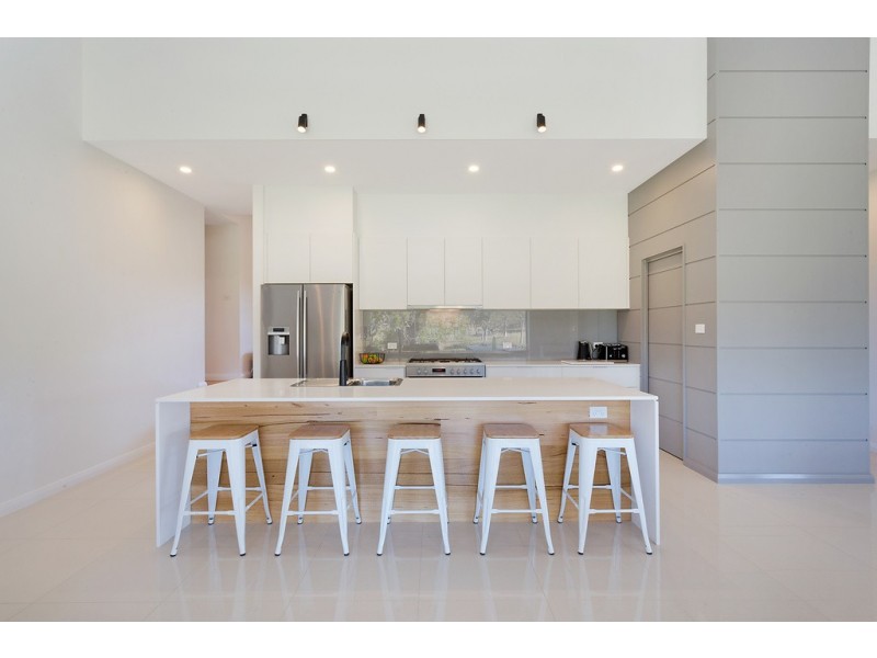 8 Newlyns Place, Frogs Hollow NSW 2550