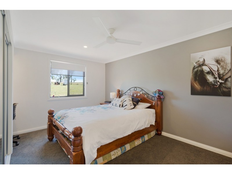 8 Newlyns Place, Frogs Hollow NSW 2550