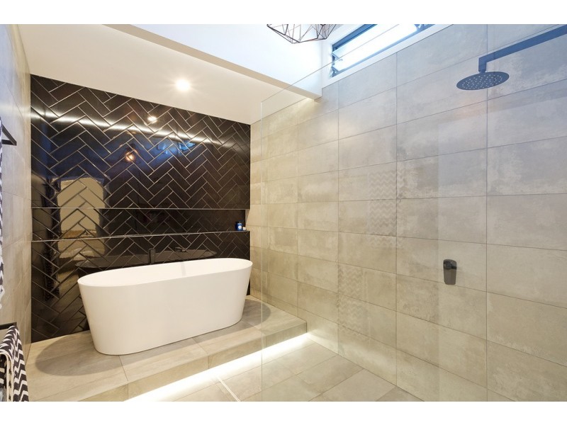 8 Newlyns Place, Frogs Hollow NSW 2550