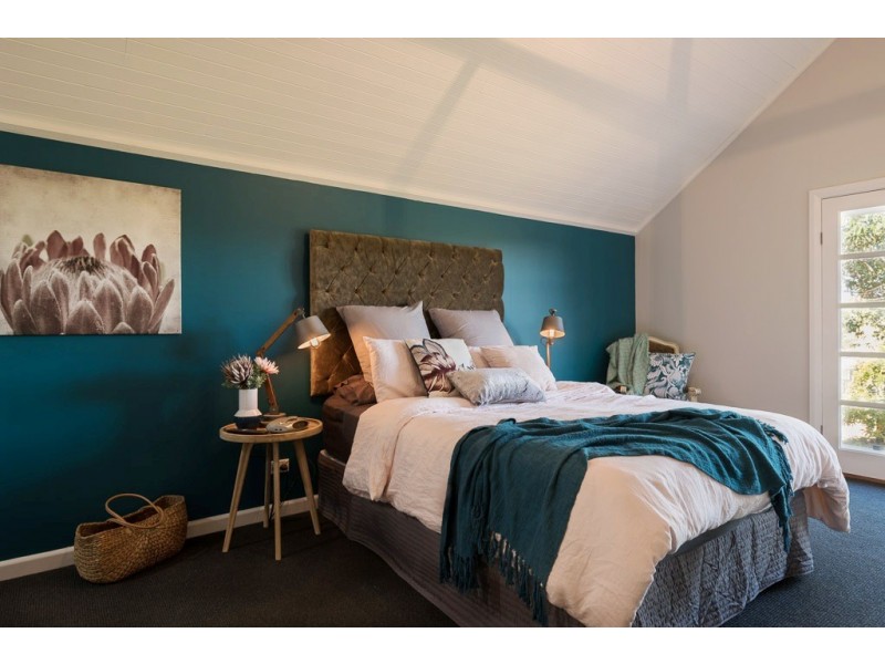 27 Little Glen Oaks Rd, Greendale NSW 2550