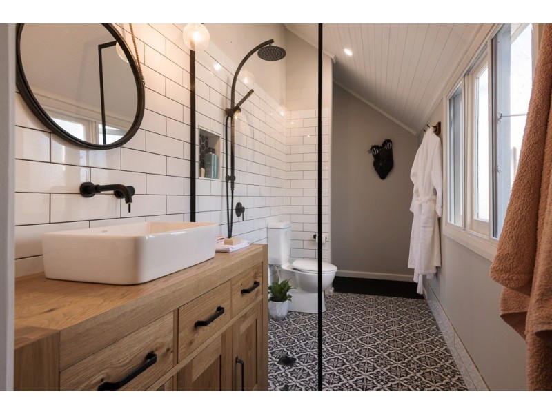 27 Little Glen Oaks Rd, Greendale NSW 2550