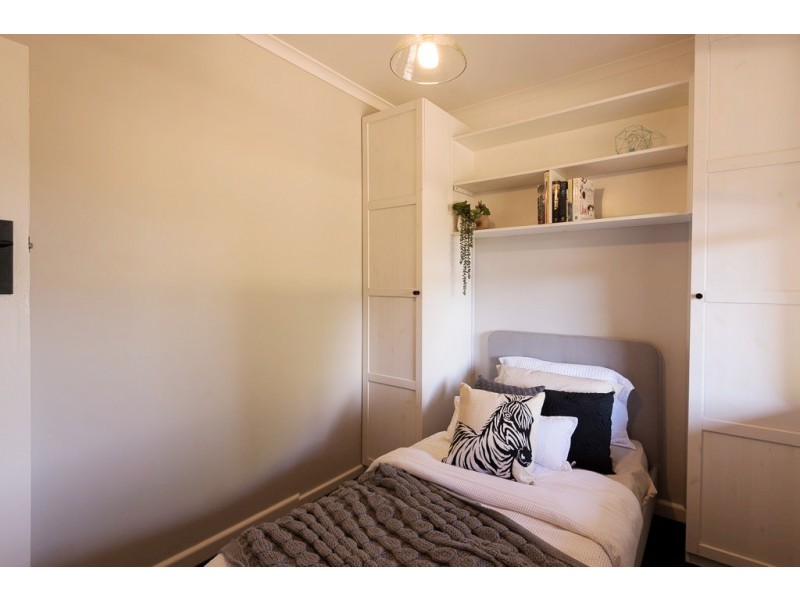 27 Little Glen Oaks Rd, Greendale NSW 2550